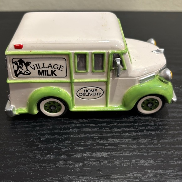 Department 56 Charming Village Milk Delivery Truck Figurine - Picture 3 of 5